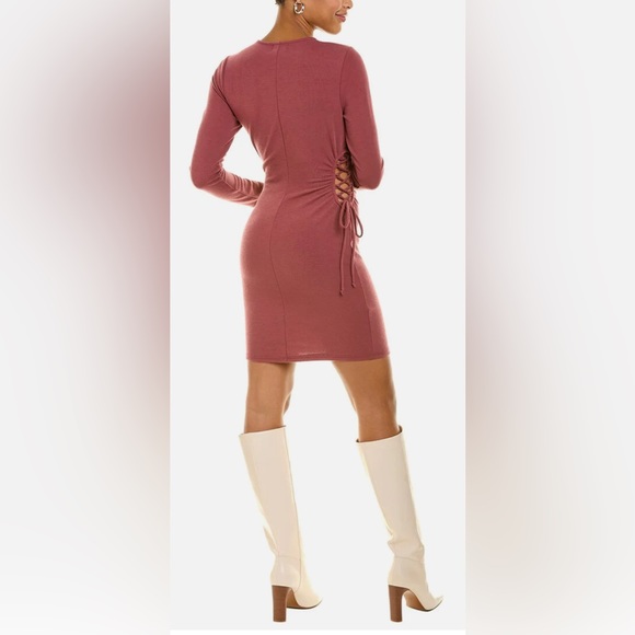 Socialite Side Cutout Red Long Sleeve Dress Size Large NWT - Picture 5 of 11
